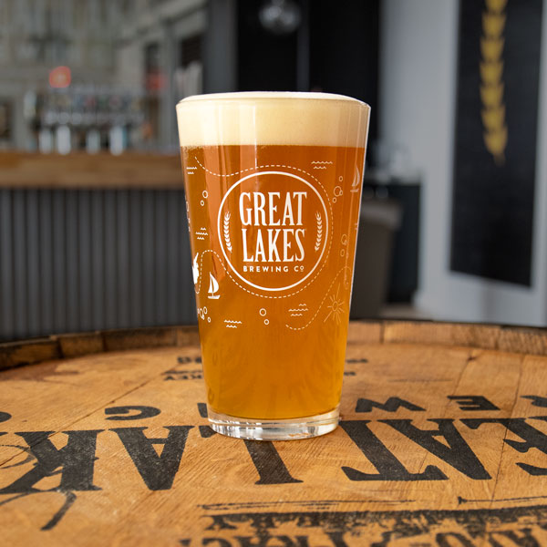 Photo of 16 oz. Can Shaped Glass